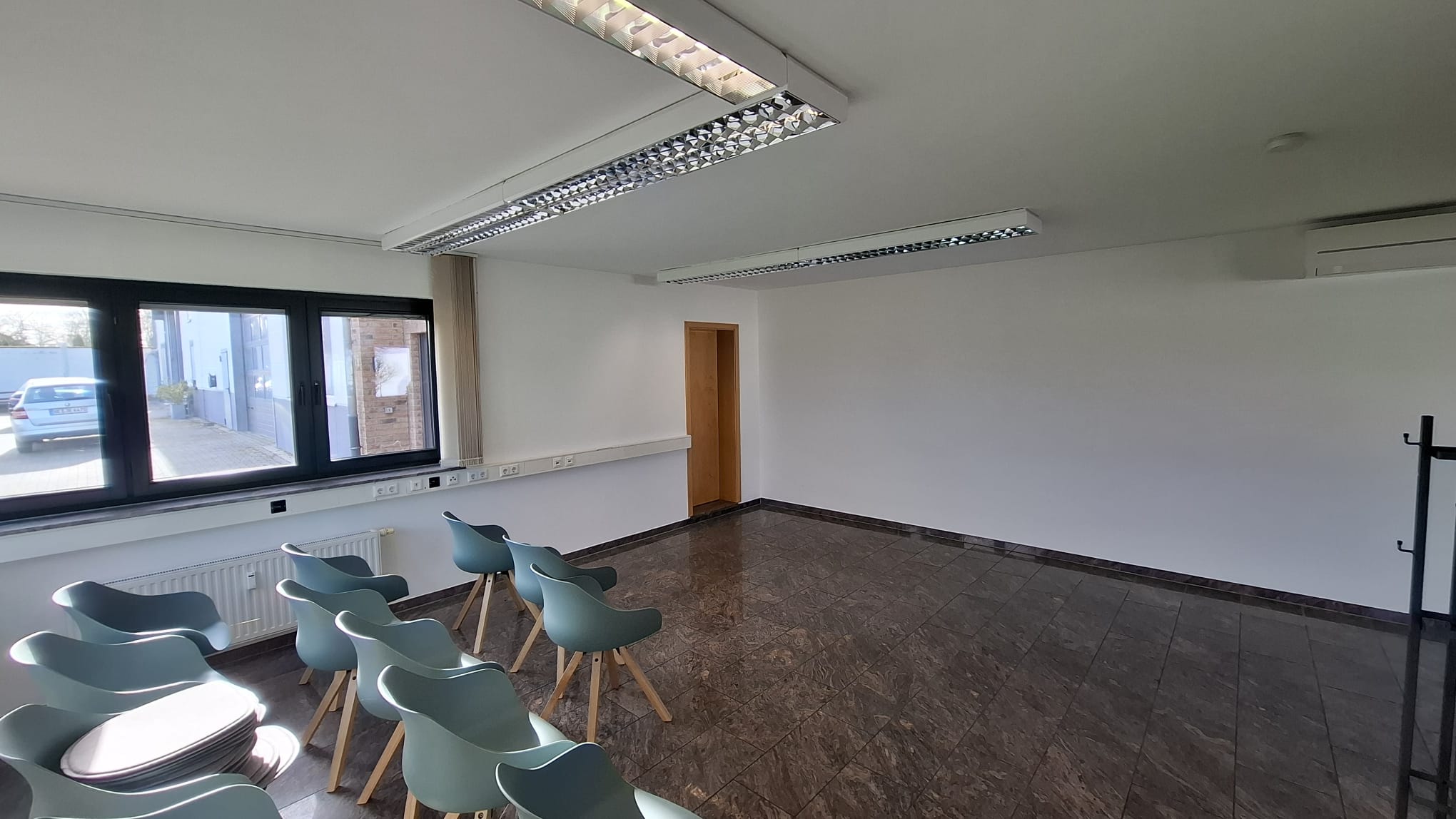 Tagungsraum Fensterseite